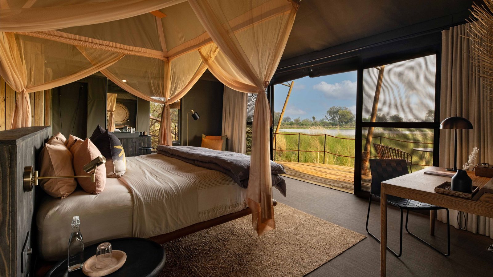 North Island Okavango interior