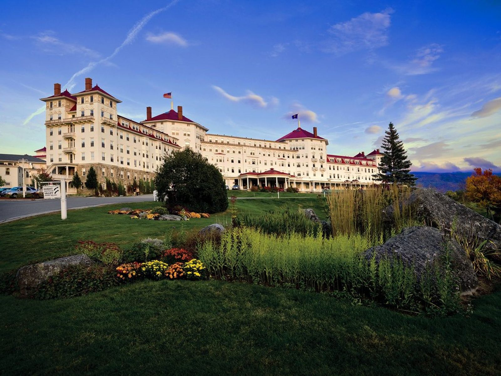 Omni Mount Washington Resort interior