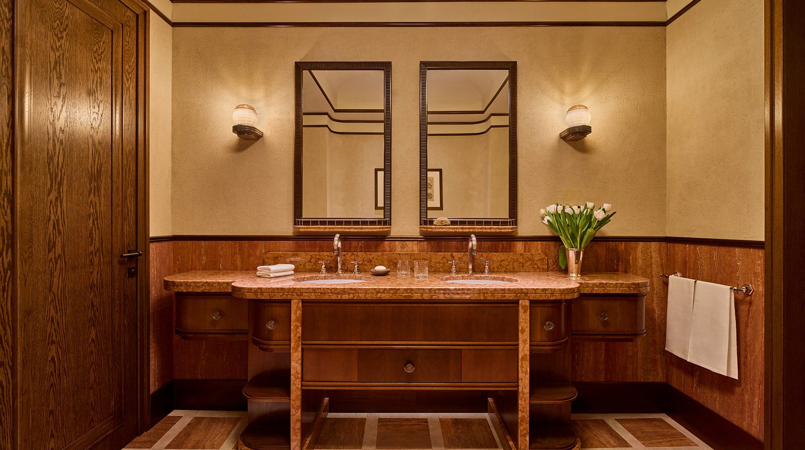 Orient Express La Minerva interior