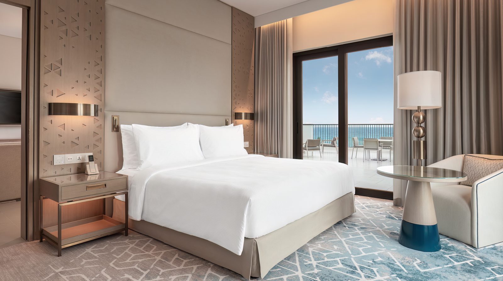 Palace Beach Resort Fujairah interior