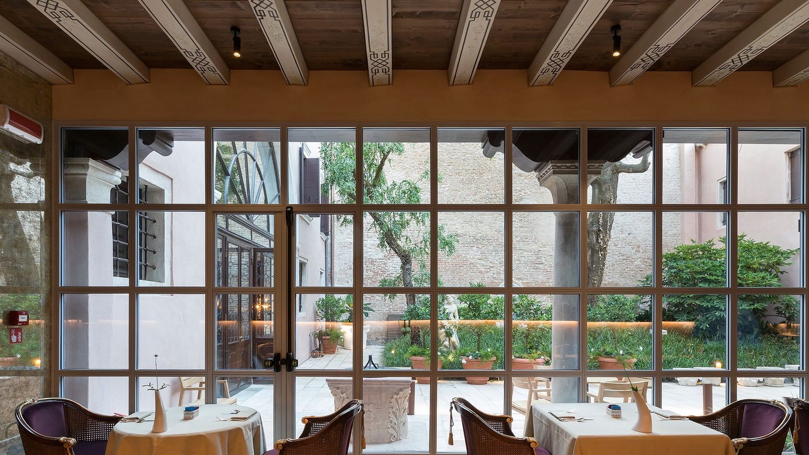 Palazzo Venart Luxury Hotel interior