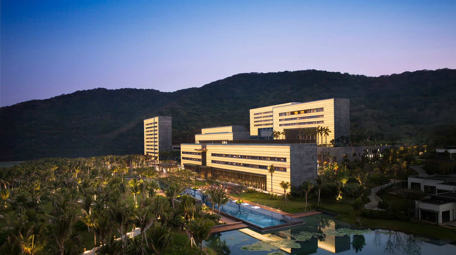 Park Hyatt Sanya Sunny Bay Resort interior