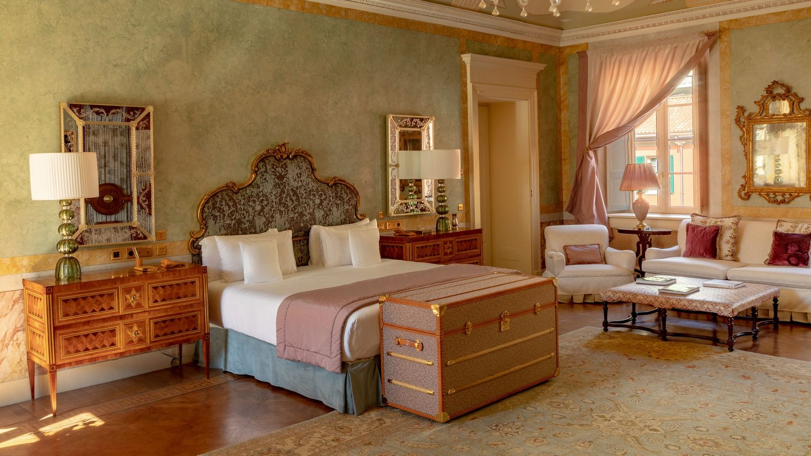 Passalacqua interior