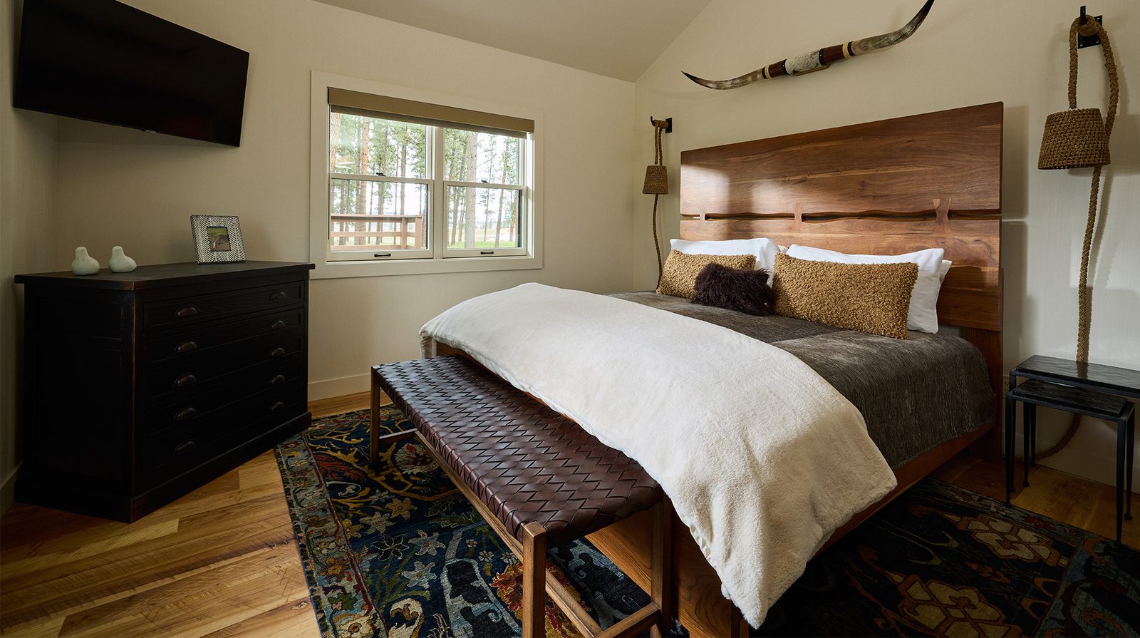 Paws Up Montana interior