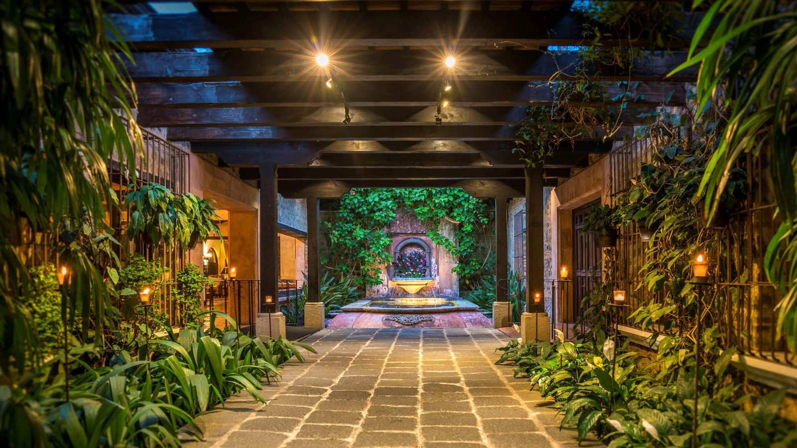 Porta Hotel Antigua interior