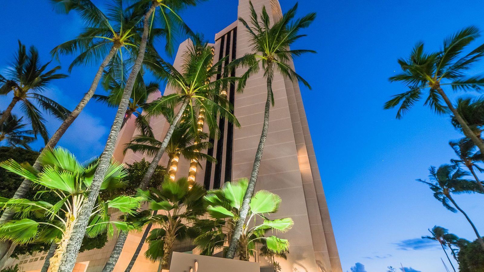 Prince Waikiki interior
