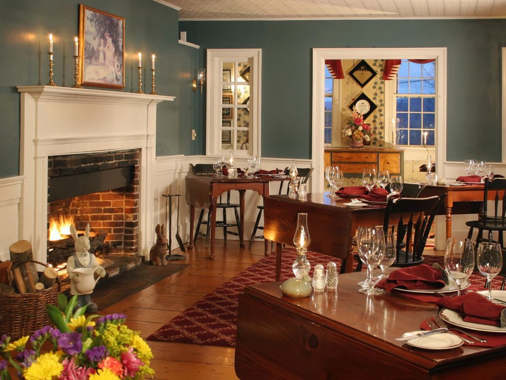 Rabbit Hill Inn interior