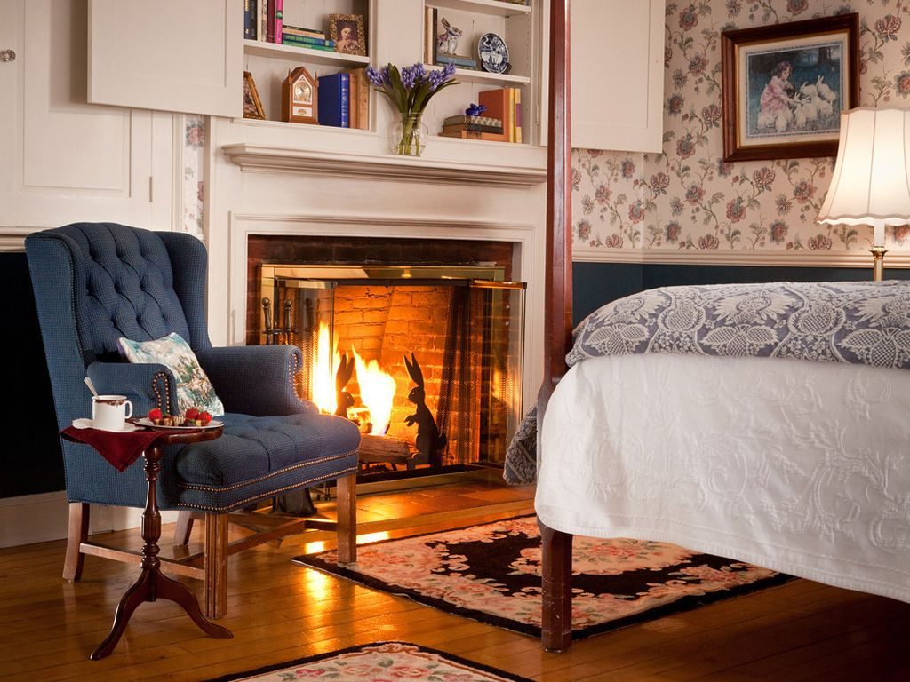 Rabbit Hill Inn interior