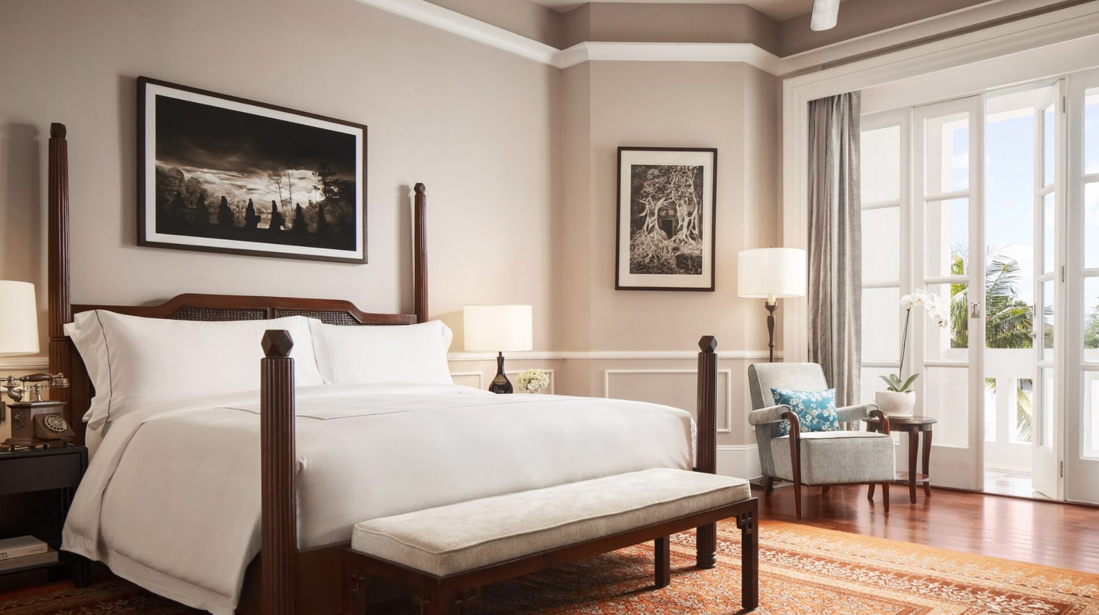 Raffles Grand Hotel d’Angkor interior