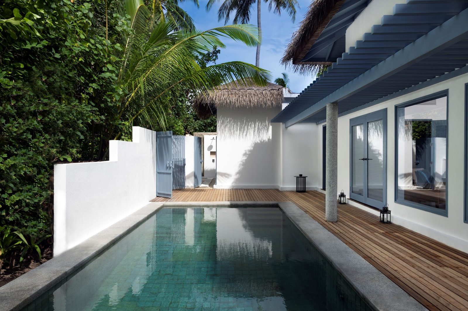 Raffles Maldives Meradhoo interior