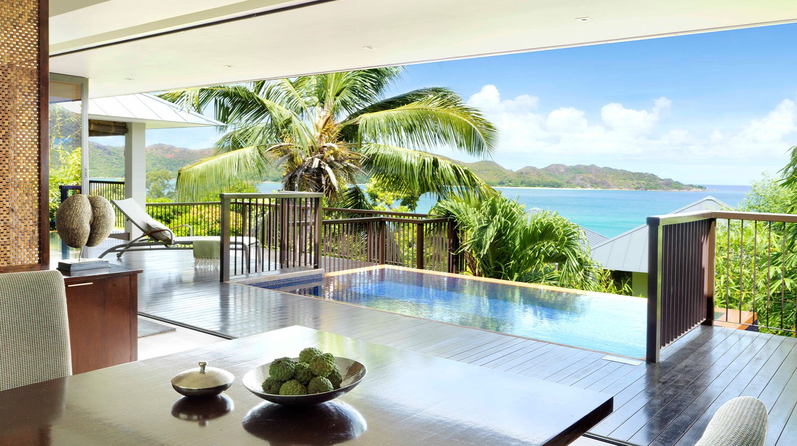 Raffles Seychelles interior