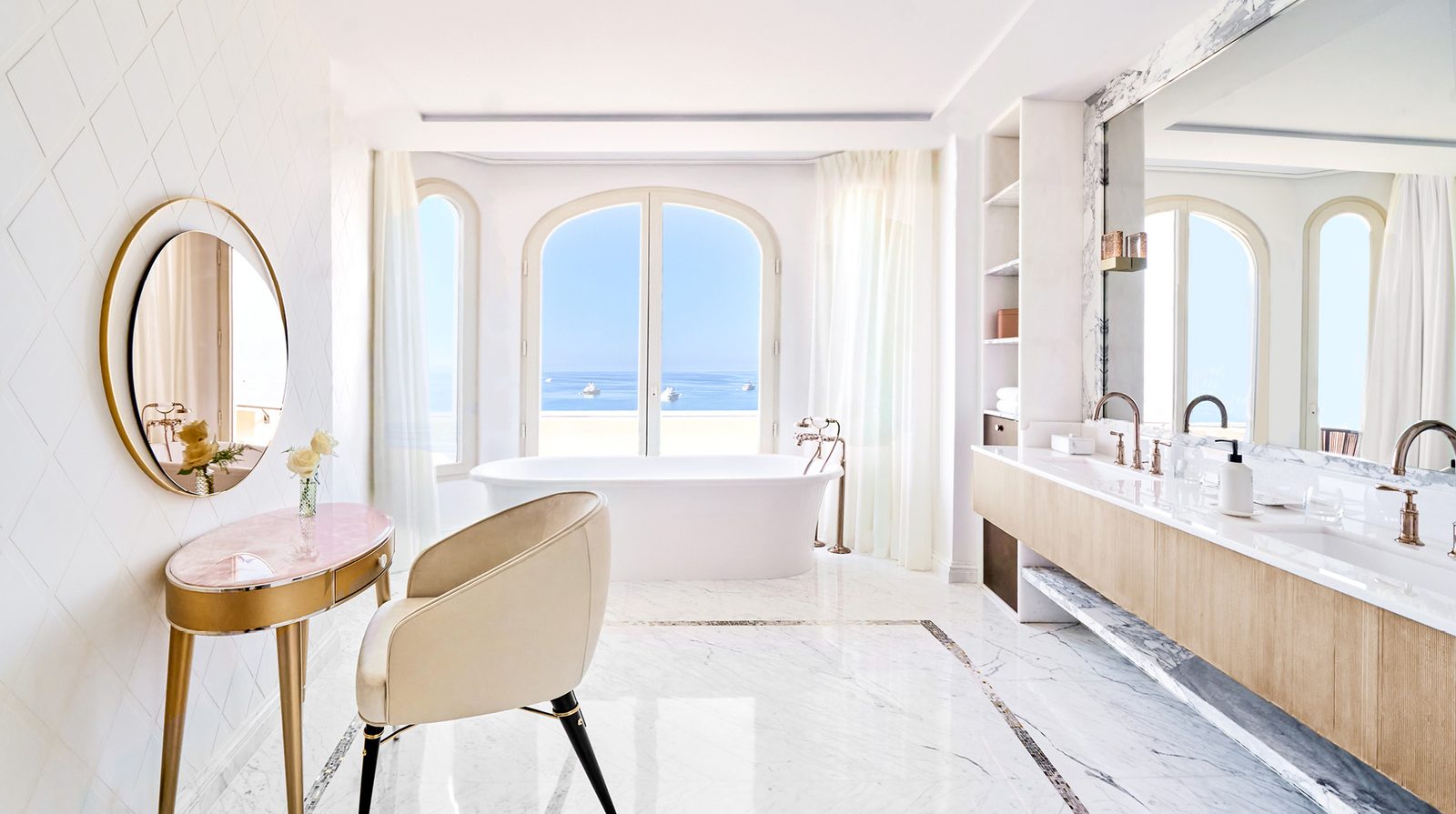 Carlton Cannes, a Regent Hotel interior