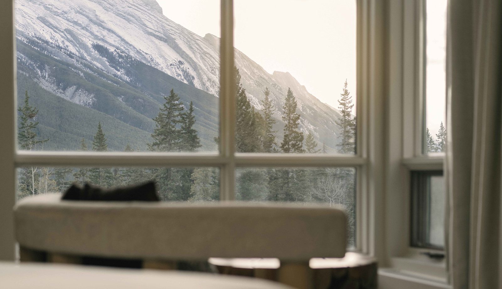 Rimrock Banff, Emblems Collection interior