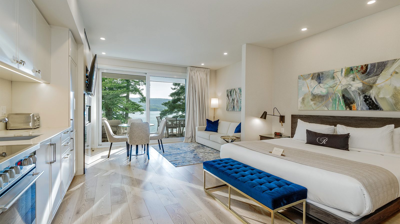 Ripplecove Hotel & Spa interior