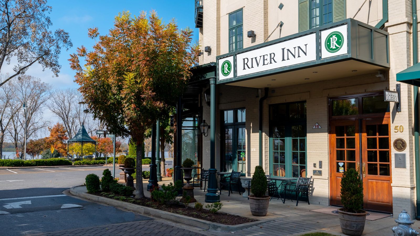 River Inn of Harbor Town interior