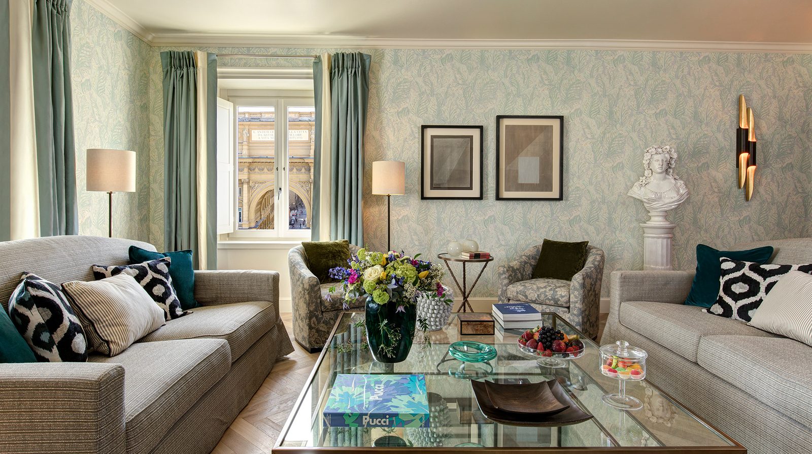 Hotel Savoy, a Rocco Forte Hotel interior
