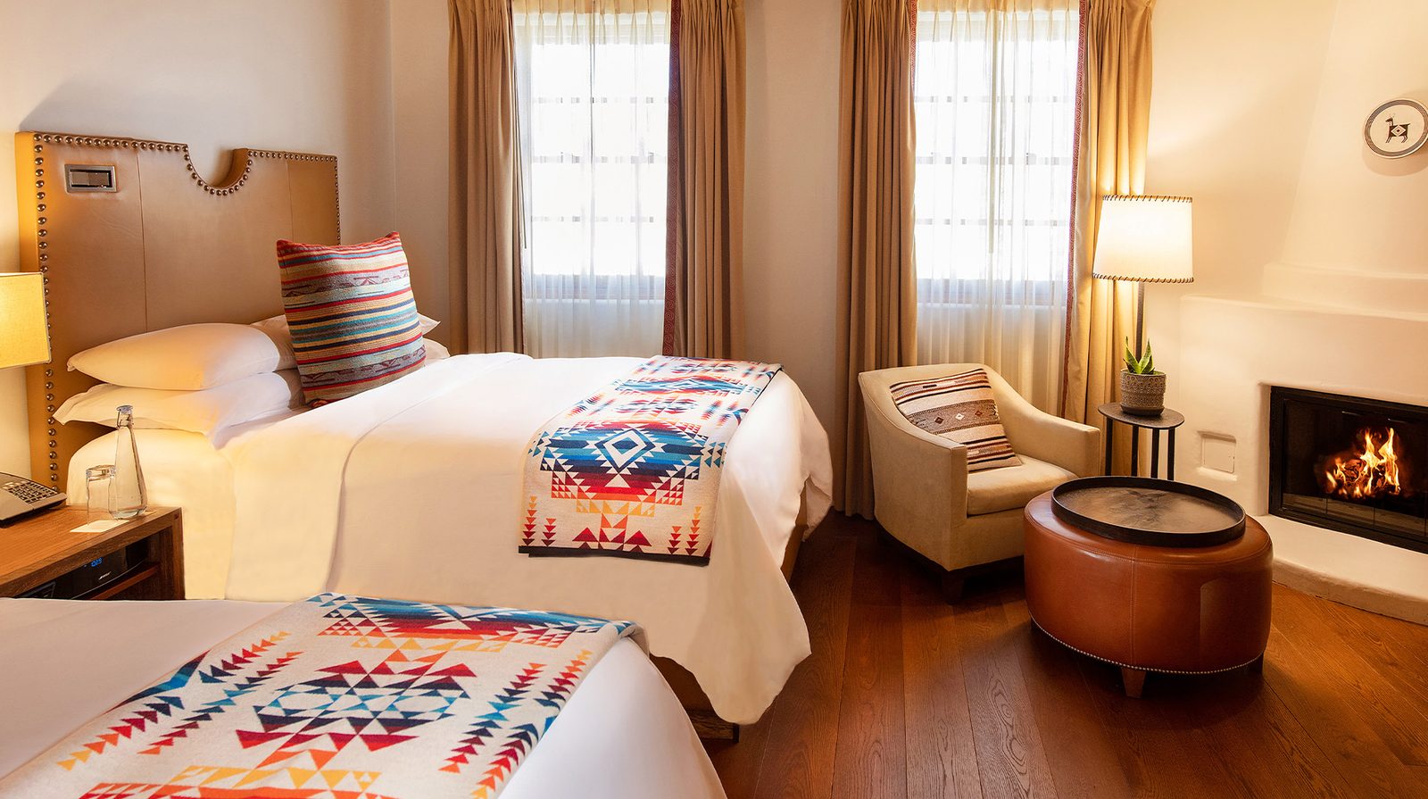 Rosewood Inn of the Anasazi interior
