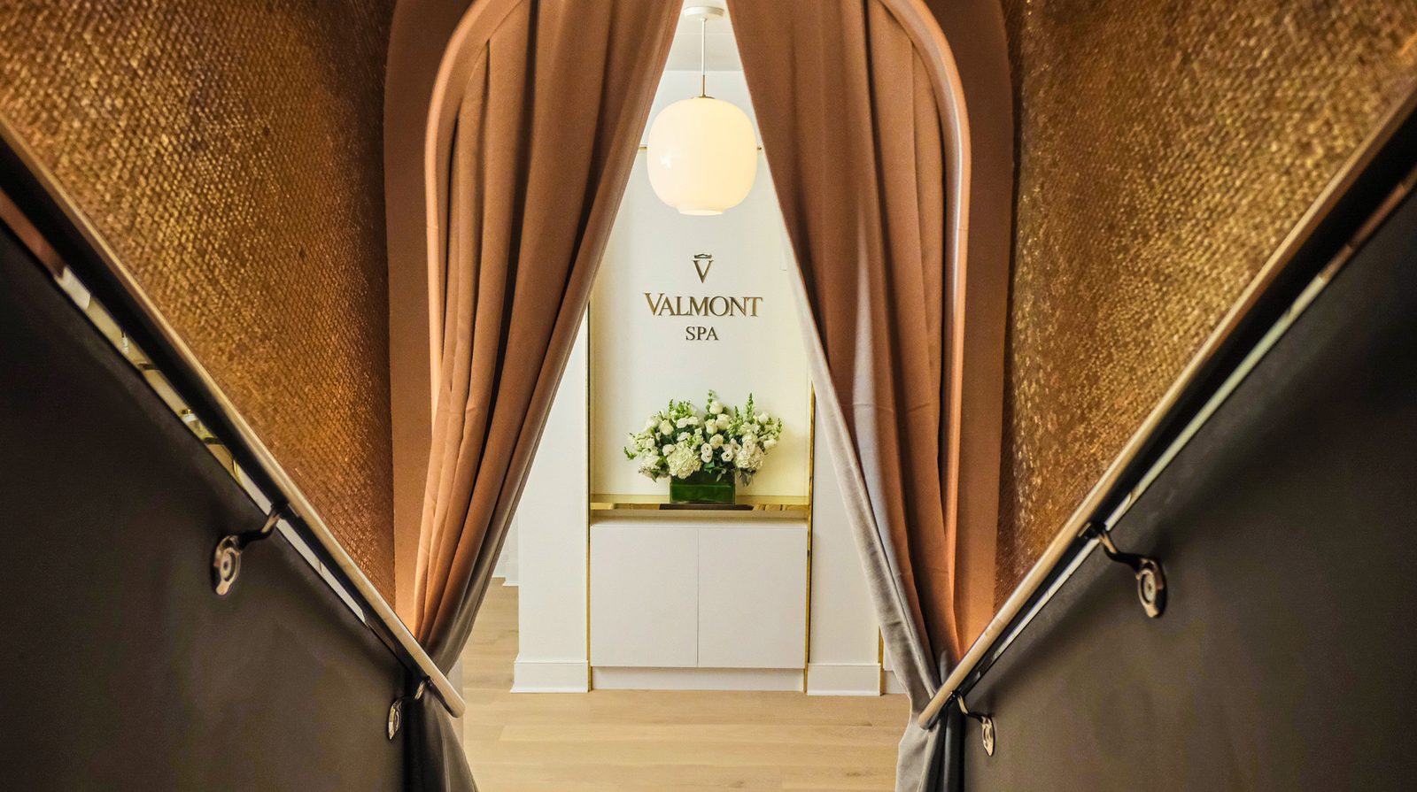 The Carlyle, A Rosewood Hotel interior