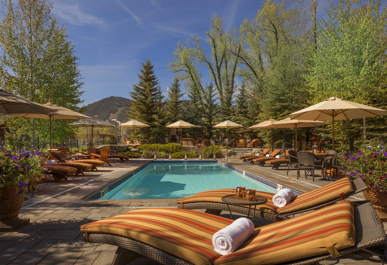 Rustic Inn Creekside Resort & Spa at Jackson Hole interior