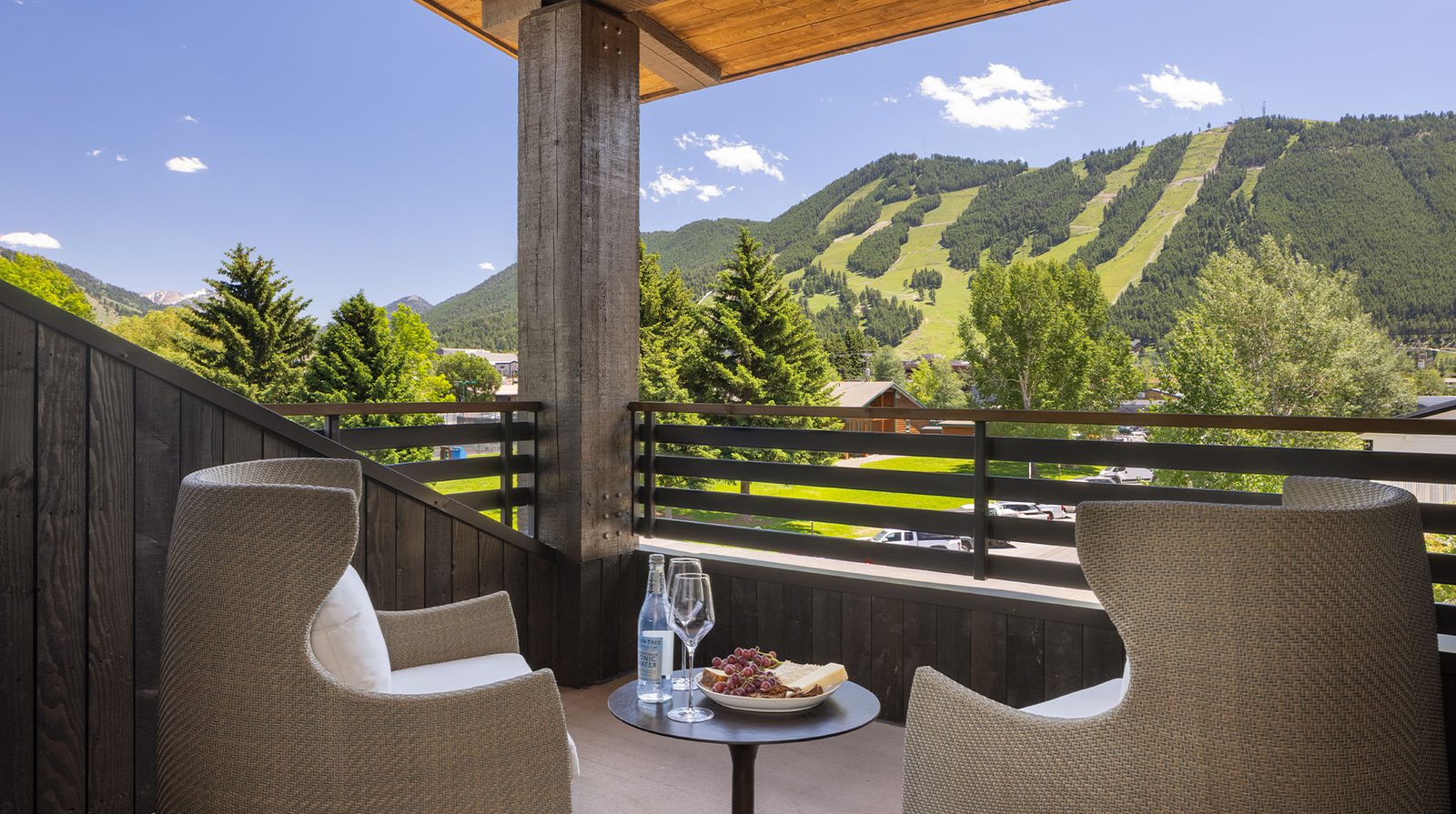 Rusty Parrot Lodge & Spa interior
