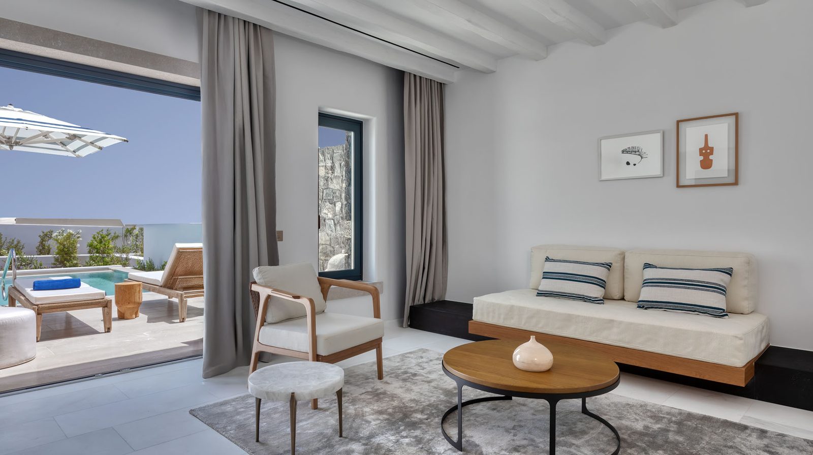 Sandblu Santorini, LXR Hotels & Resorts interior