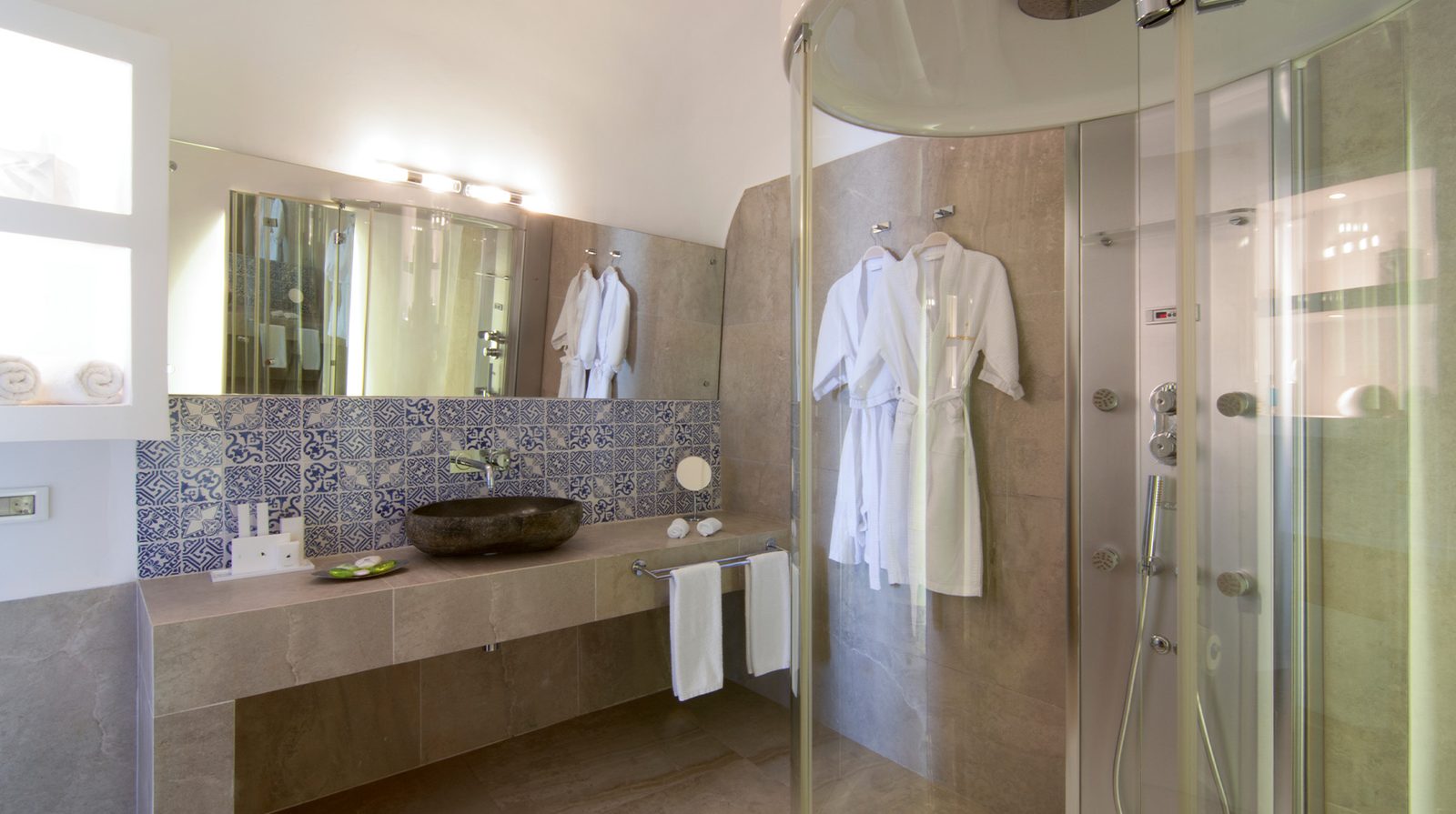 Santorini Secret Suites & Spa interior