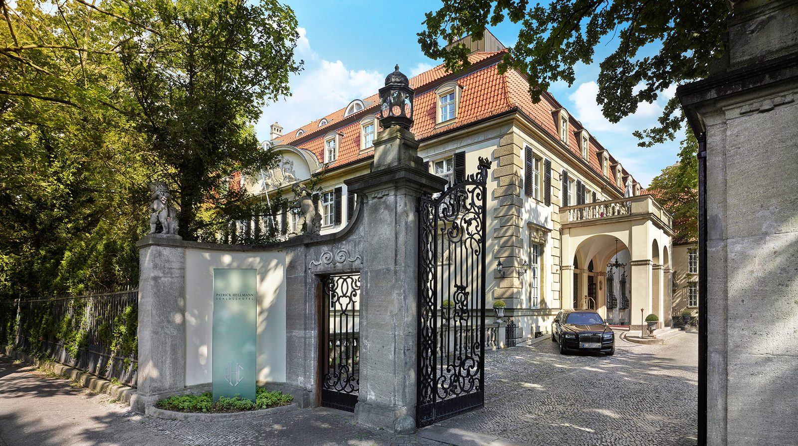 Schlosshotel Berlin by Patrick Hellmann