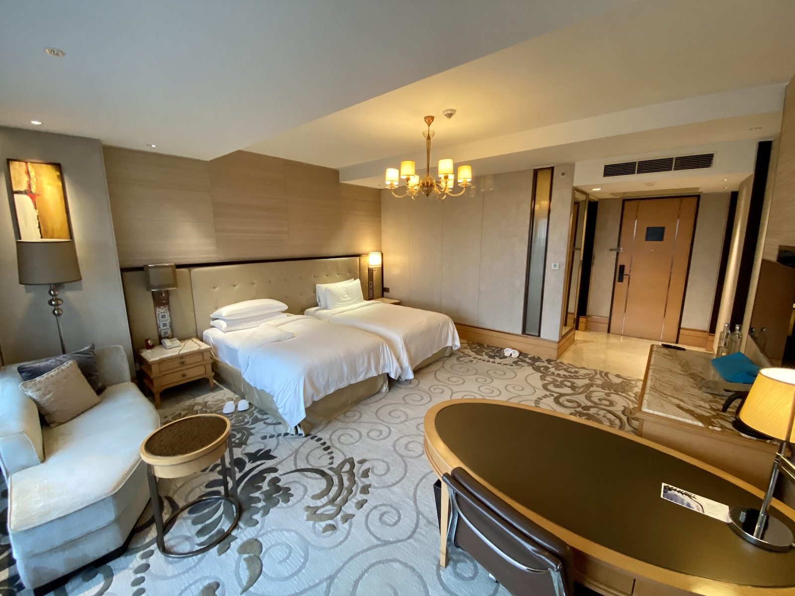 Shangri-La Bengaluru interior