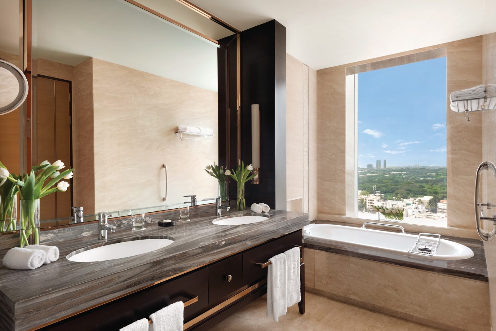Shangri-La Bengaluru interior