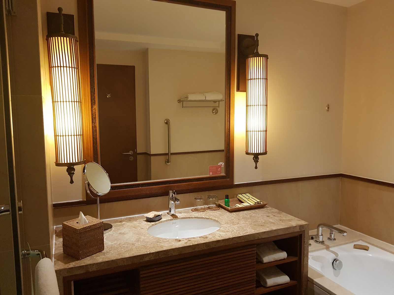 Shangri-La Hambantota Resort and Spa interior