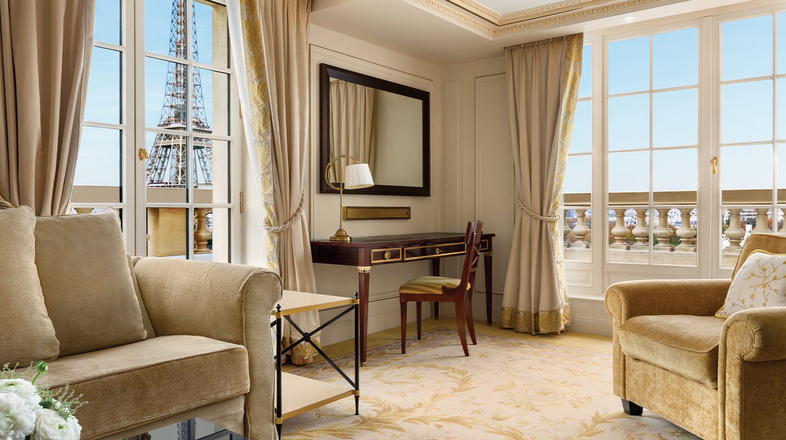 Shangri-La Paris interior