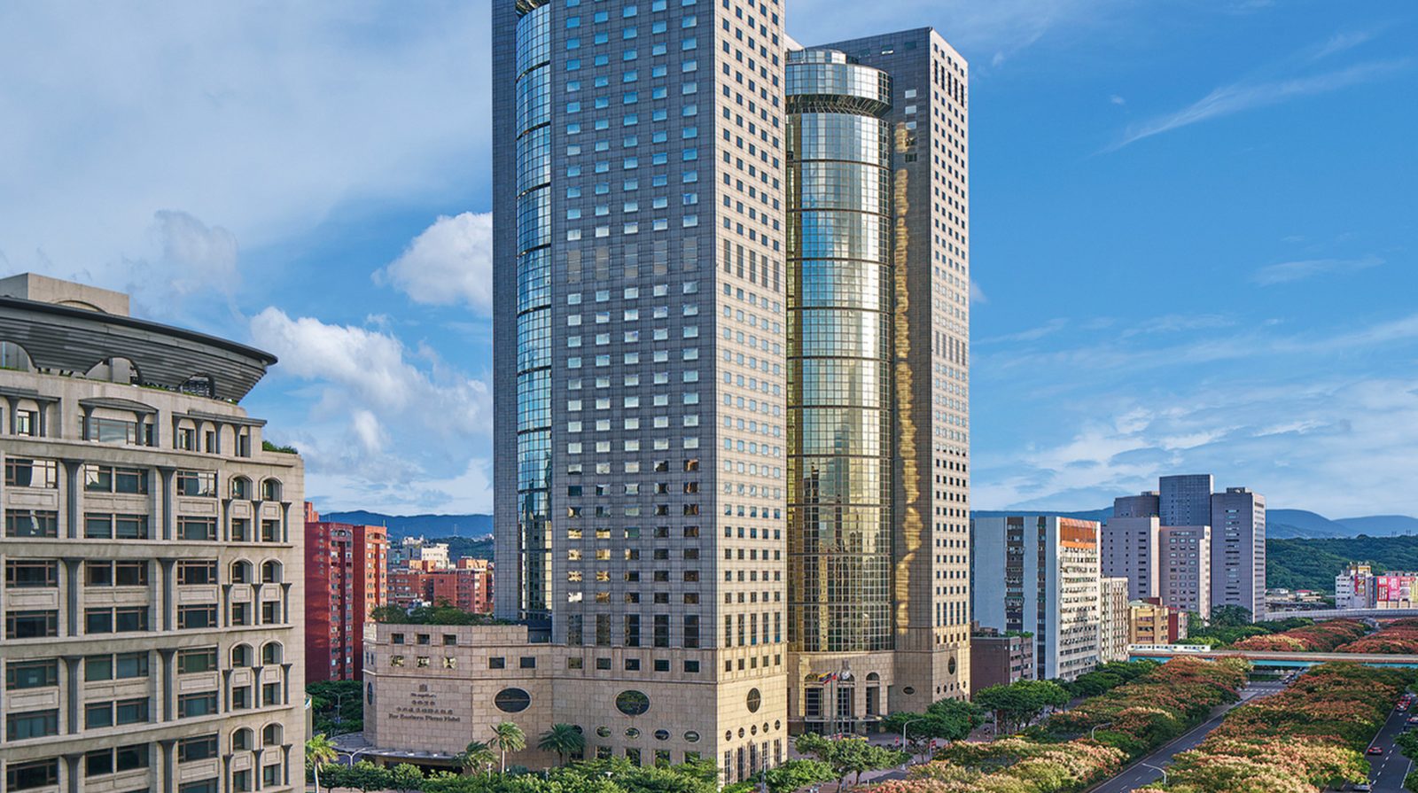 Shangri-La's Far Eastern Plaza Hotel, Taipei