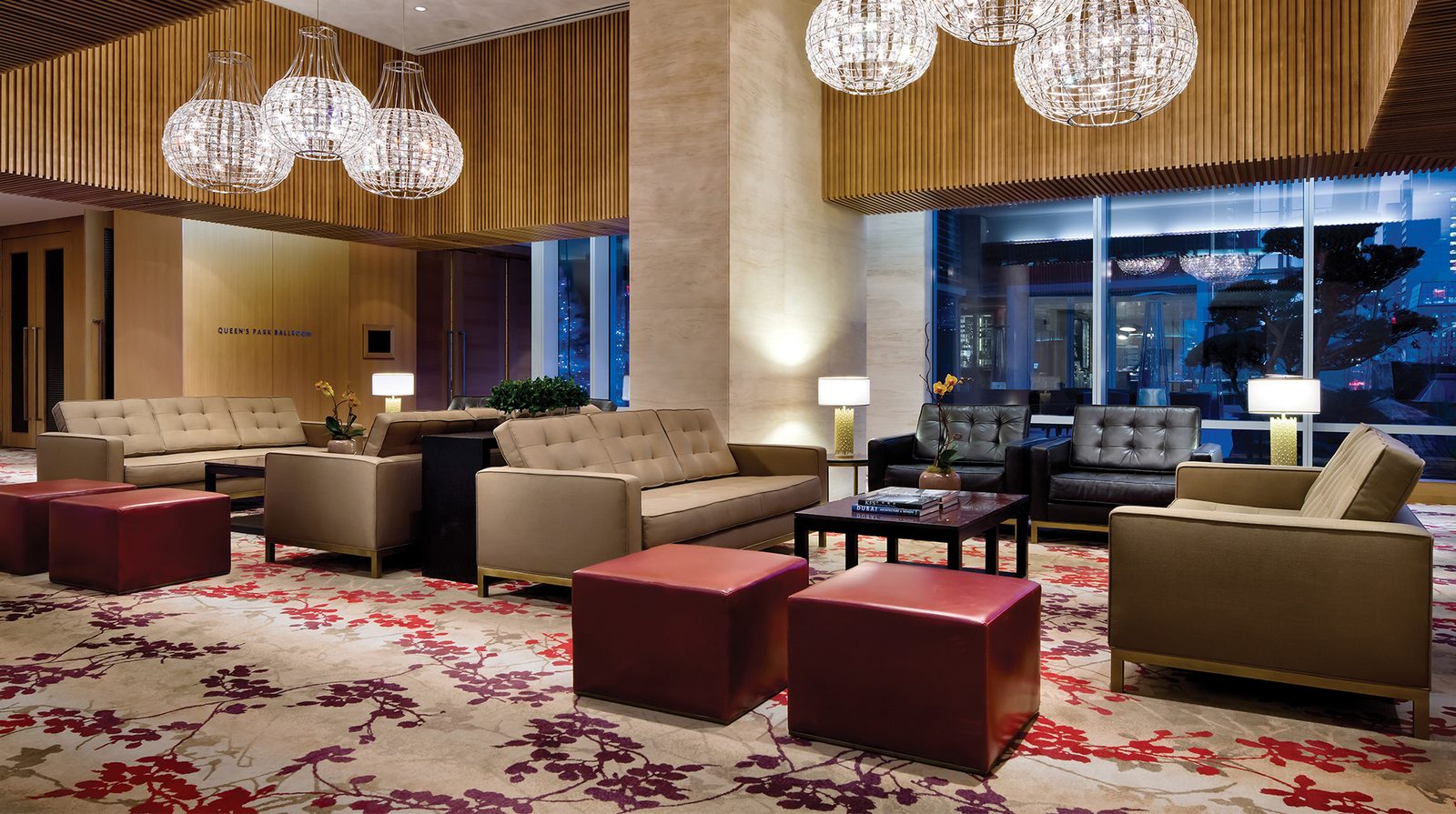 Shangri-La Hotel, Toronto interior