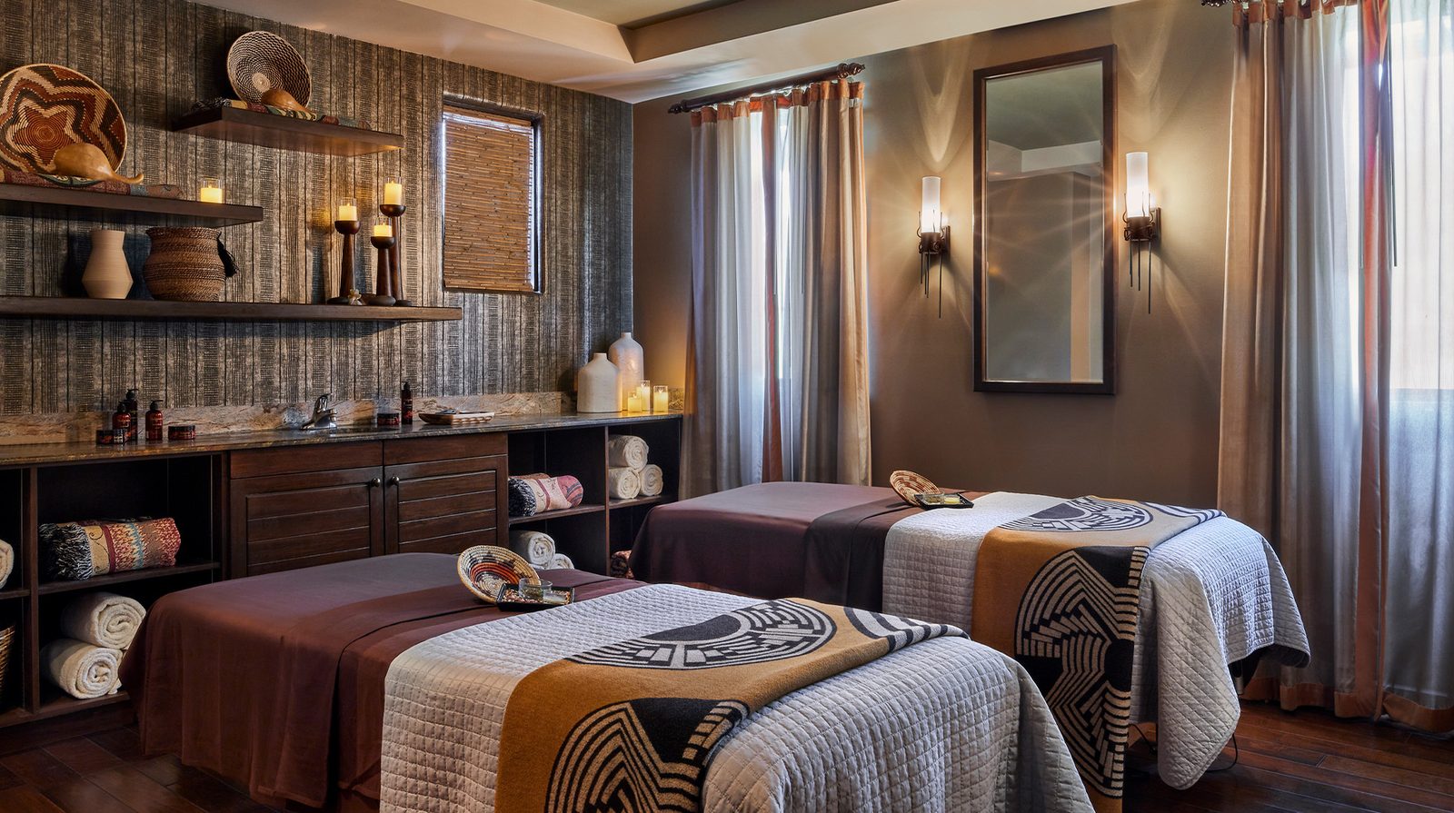 Sheraton Grand at Wild Horse Pass interior