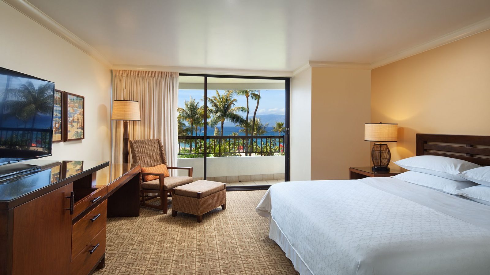 Sheraton Maui Resort & Spa interior