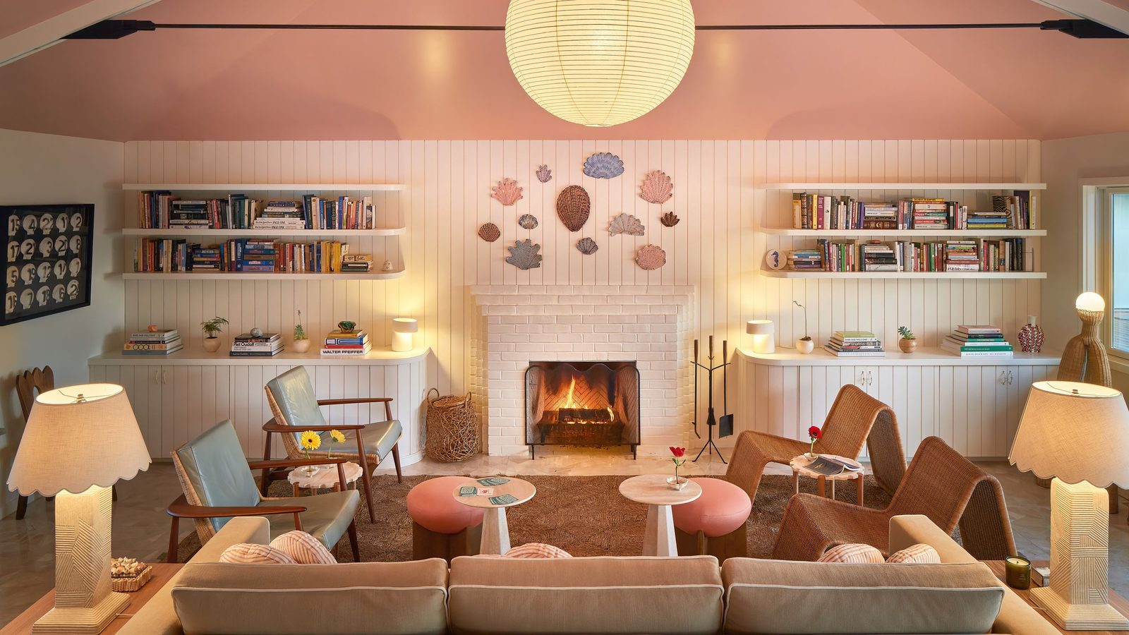 Silver Sands Motel & Beach Bungalows interior
