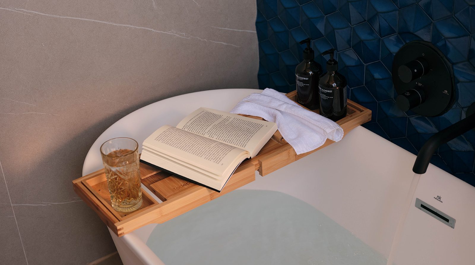 SO/ Sotogrande Spa & Golf Resort Hotel interior