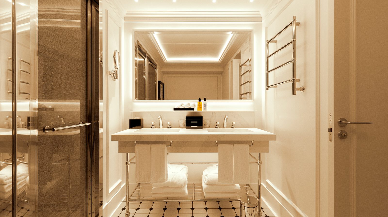 Sofitel Barcelona Skipper interior