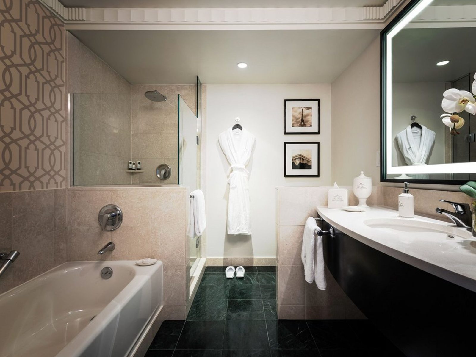 Sofitel Washington DC Lafayette Square interior