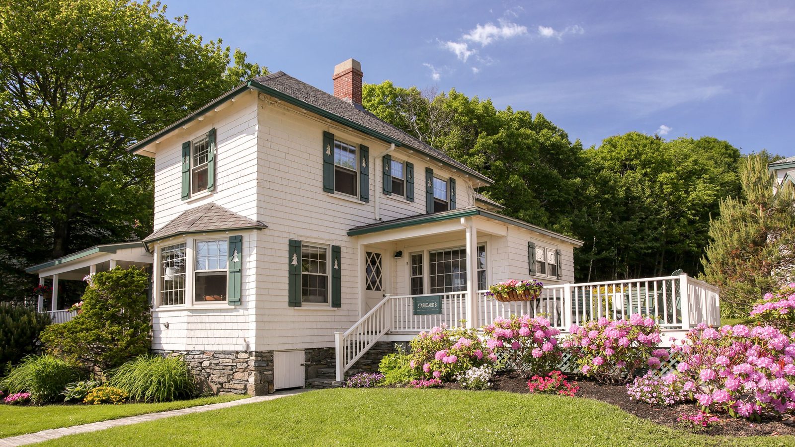 Spruce Point Inn Resort & Spa