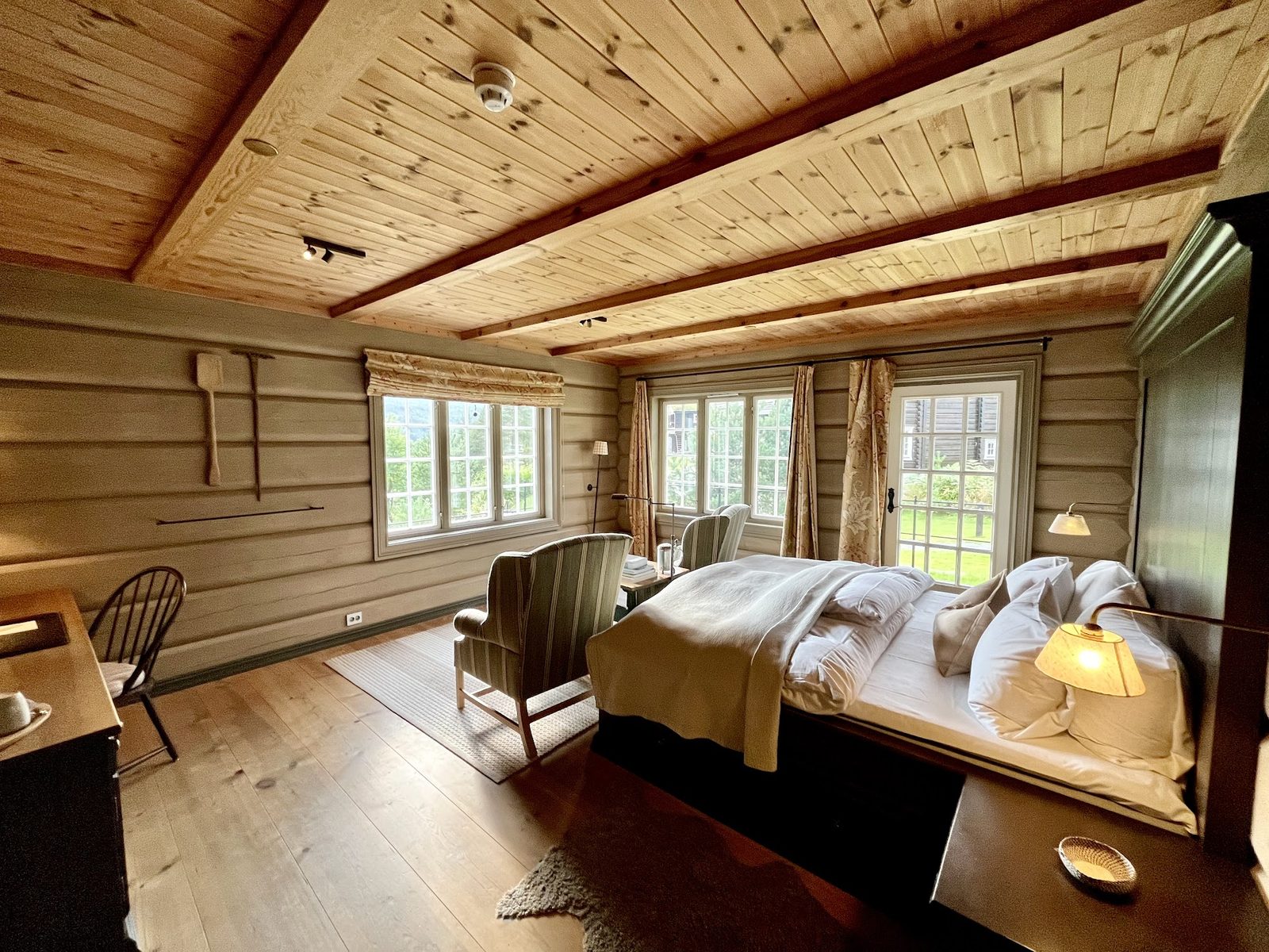 Storfjord Hotel interior