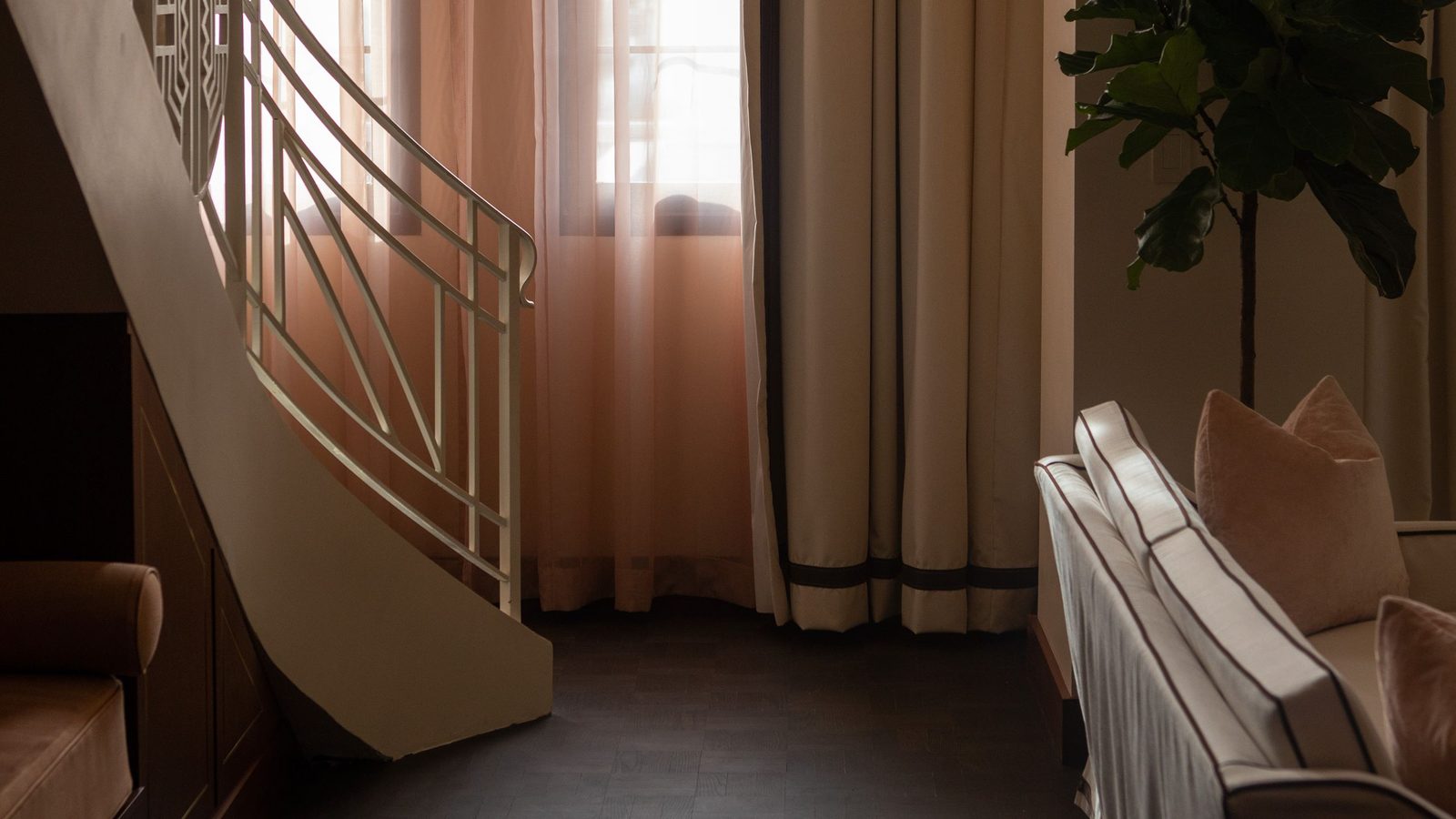 Sunset Tower Hotel interior