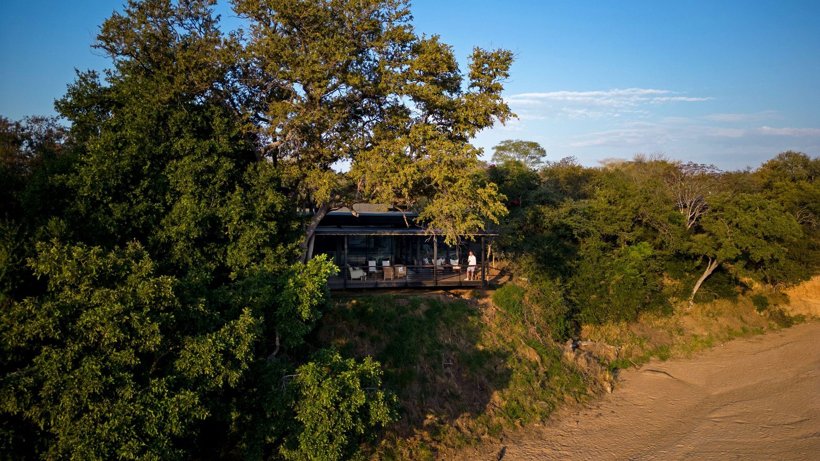 Tanda Tula Safari Camp interior