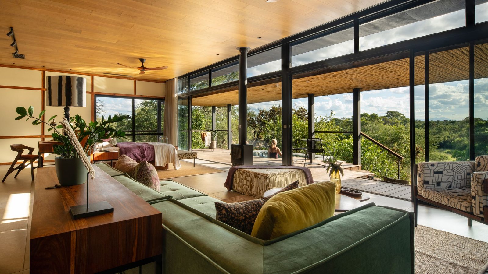 Tanda Tula Safari Camp interior
