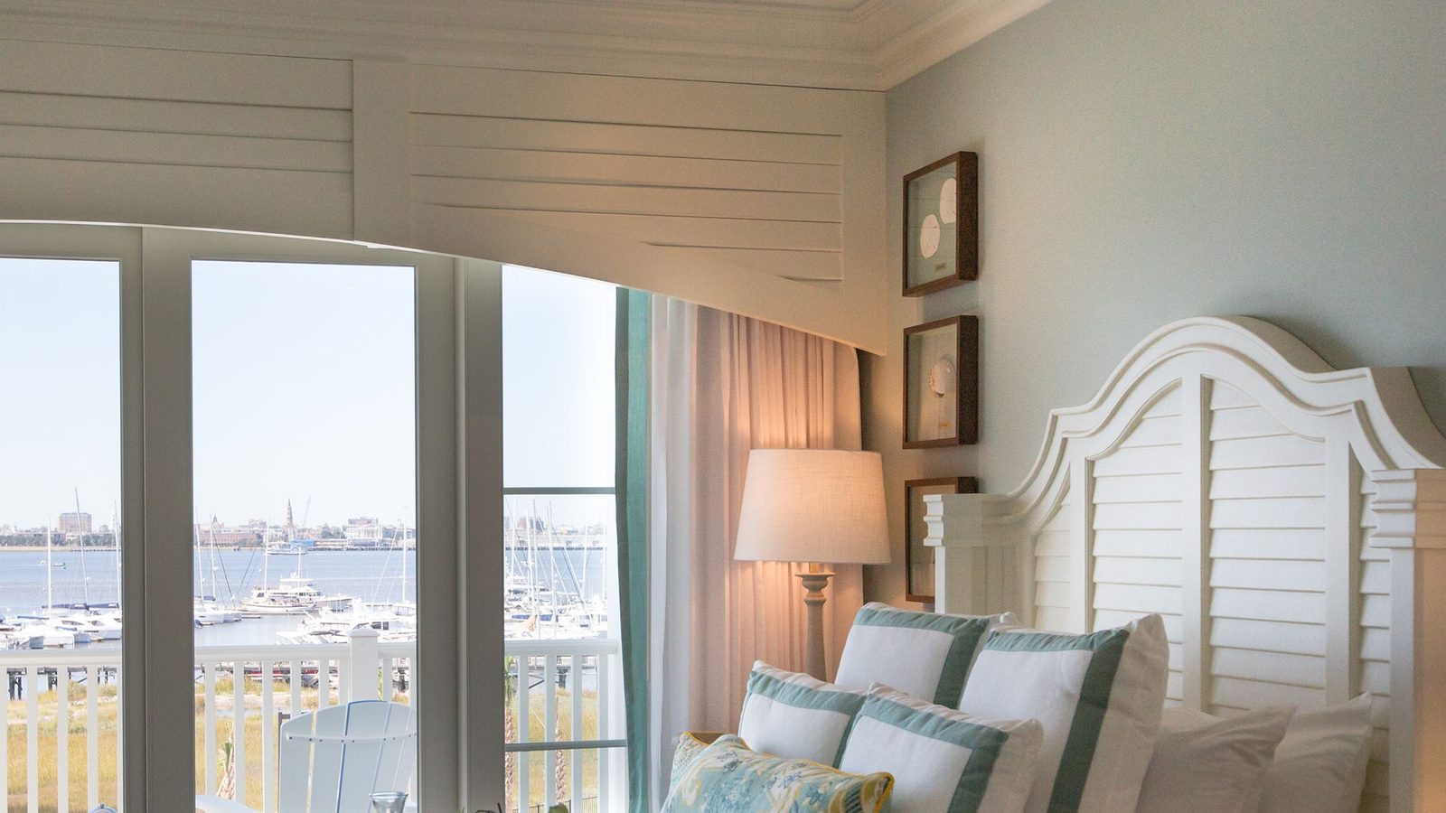 The Beach Club at Charleston Harbor Resort & Marina interior