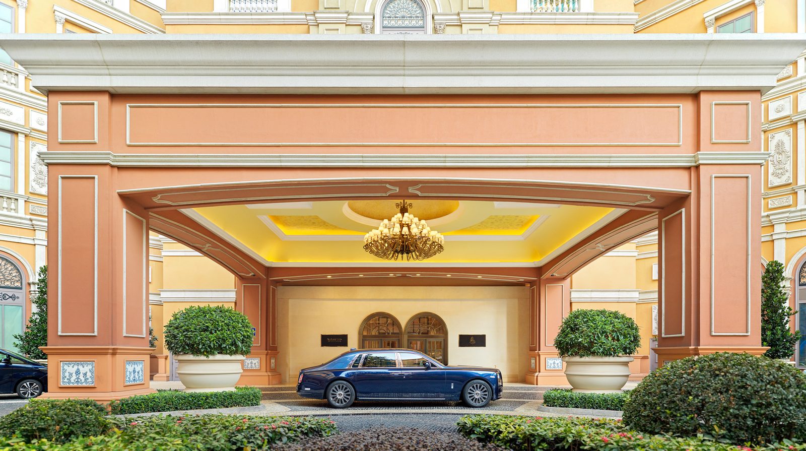 The Grand Suites at Four Seasons interior