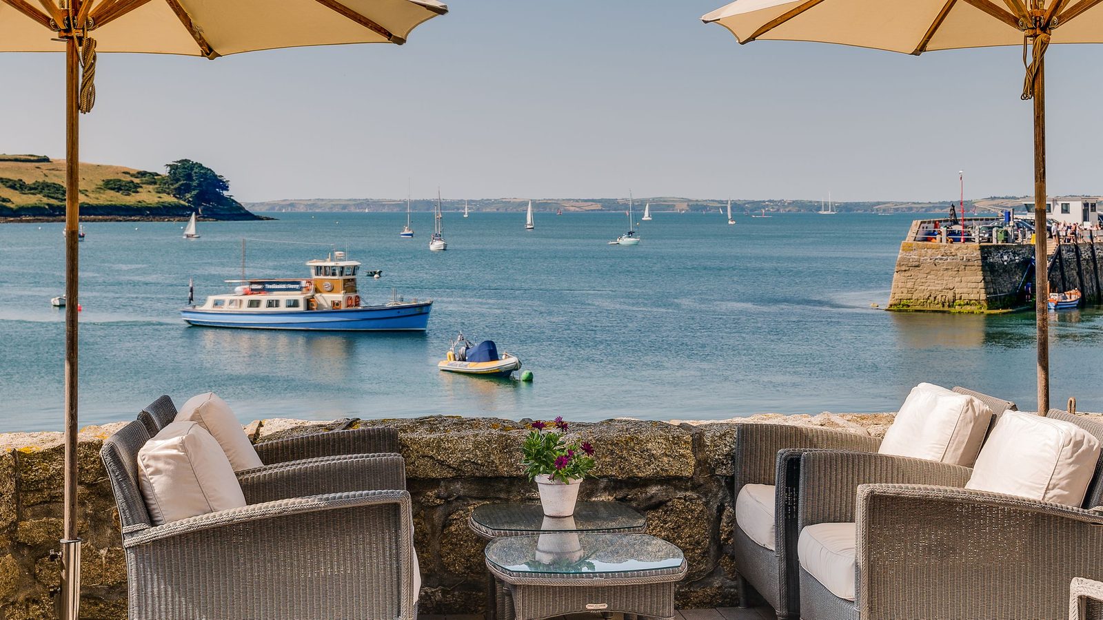 The Idle Rocks interior