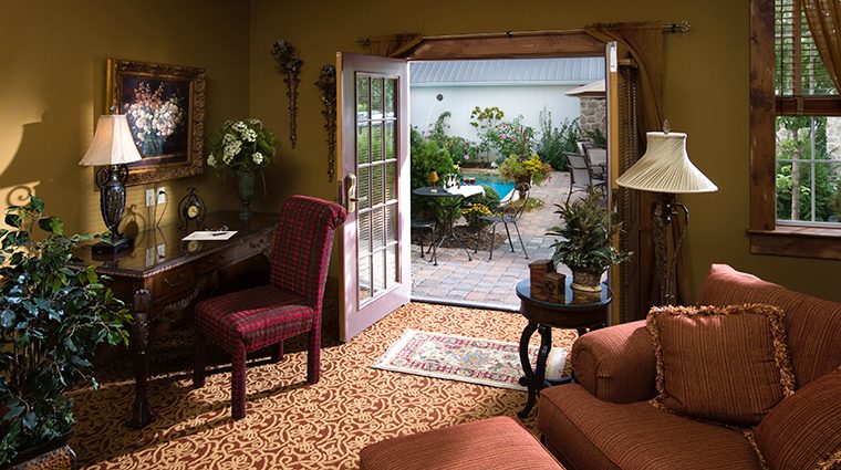 The Inn at Leola Village interior