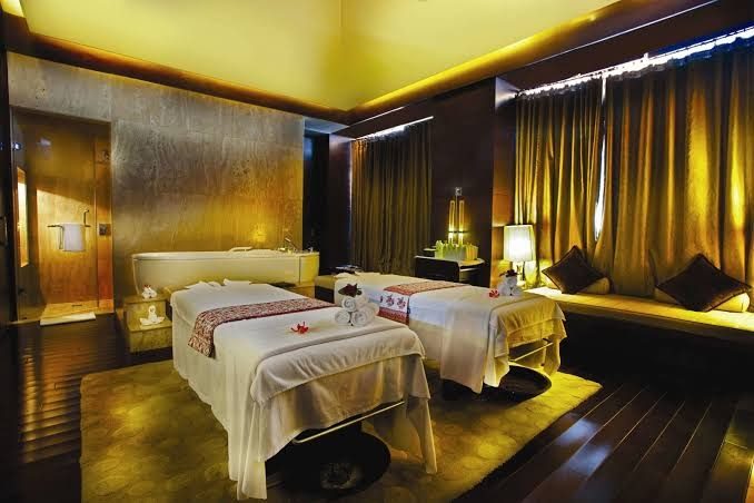 The Leela Ambience Gurugram Hotel Residences interior