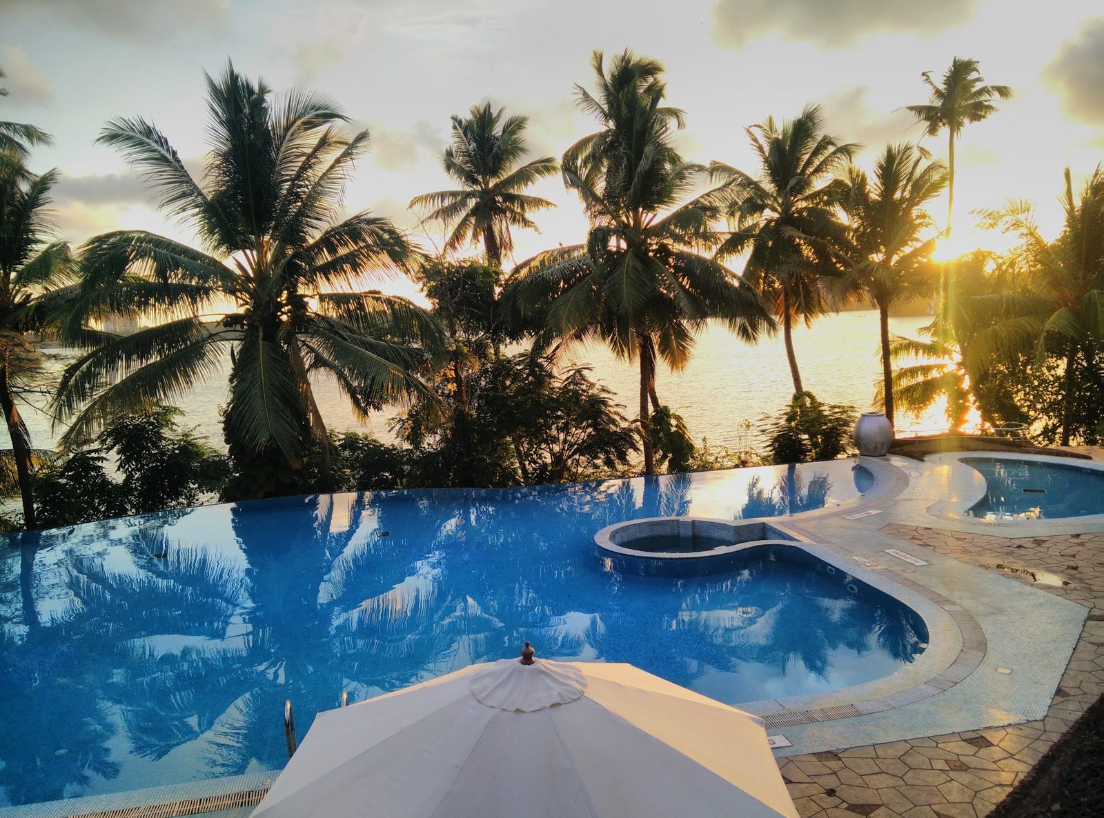 The Leela Ashtamudi A Raviz Hotel interior